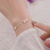 Pulsera de plata esterlina S925 con concha plateada, dulce belleza, diseño versátil de lujo ligero, alto sentido, pulsera para amigas, pulsera elegante y sencilla