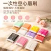 Pincel de labios de maquillaje de belleza personalizado, pincel de labios de mango hueco desechable, hisopo de maquillaje conveniente, pincel de maquillaje para lápiz labial y brillo de labios
