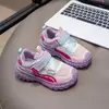 Zapatos Deportivos Infantiles 2026 Modelo Nuevo Primavera/Verano Zapatos Transpirables de Malla Hueca para Niños Pequeños, Zapatos de Marco para Niñas, Zapatos para Niños Medianos y Grandes