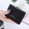 Billetera Corta para Mujer 2026 Nuevo Estilo Coreano Hebilla Animal Piel Suave Moda 70% de Descuento Plegable Mini Billetera para Monedas Portatarjetas