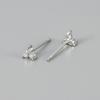 Brincos Femininos Europeus e Americanos Transfronteiriços Minimalistas Personalidade Triângulo Geométrico Diamante Trevo da Sorte Incrustado com Diamantes Coloridos Brincos de Tarraxa Versáteis Estilo Tendência