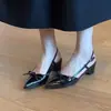 Zapatos plateados Chuyuji de punta fina estilo francés con lazo, tacón grueso, punta cerrada, sandalias de tacón abierto para mujer, nuevo estilo versátil 2026