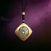 Directo de fábrica: Colgante de concha Gahu de animal del zodíaco estilo antiguo, collar cultural y creativo para hombres y mujeres, accesorio de concha protector