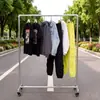 Estante de exhibición de ropa con ruedas perchero móvil pórtico de tubería de agua ropa de mujer de pie sala de transmisión en vivo tienda de tintorería perchero