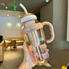 Vaso de agua grande a prueba de roturas, portátil, elegante vaso para hielo con pajilla, resistente a altas temperaturas, plástico de grado alimenticio, lindo regalo