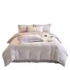 Conjunto de quatro peças em veludo de leite esculpido de qualidade classe A para mãe e bebê, capa de edredom de pelúcia espessa de inverno, lençol de cama de flanela coral, saia de cama 4