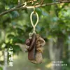 Pingente de Bolsa de Casca de Planta Natural Sino de Vento Decorativo para Mochila Sino Pendurado de Som Terapêutico com Chocalho Artesanal Decoração de Carro Enfeite de Vento da Floresta