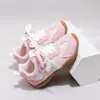 Zapatos de Cuero Argan para Niñas 2026 Nuevas Llegadas Primavera/Verano Moda para Niños Zapatos Casuales Versátiles Niños Tallas Medianas y Grandes Suela Blanda Zapatos de Entrenamiento Alemanes