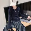 Sudadera de Primavera para Niñas 2026 Nuevo Estilo Coreano Casual Sudadera y Pantalones a Rayas Conjunto de Dos Piezas para Niños