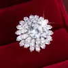 Anillo grande de girasol exquisitamente diseñado con circonita, anillo de dedo índice de cobre puro de alta gama para mujer, un superventas transfronterizo