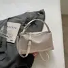 Bolsa de Ombro Única Tecida Retro de Nicho Coreana Feminina 2026 Nova Grande Capacidade Simples Versátil Bolsa de Ombro Única de Axila
