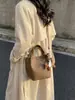 Bolso de Mano de Gran Capacidad de Moda y Sencillo, Bolso Cubo con Textura Elegante, Bolso Pequeño para Mujer, Bolso de Hombro y Cruzado de Moda Nuevo 2025