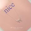 Collar fresco y lindo para clavícula de niña con mini colgante de lazo, collar chapado en plata S925, estilo japonés y coreano, regalo para mujeres