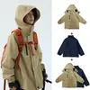 Super Fábrica de Ropa Infantil Muestra de Estampado OEM Uniforme Escolar Uniforme de Clase Procesamiento Personalizado Chaqueta Infantil Tres Pruebas Tres en Uno