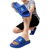 Sandalias de plástico para hombre de suela plana, casuales y cómodas, aptas para todas las estaciones, para exteriores, únicas, simples y cómodas, chanclas de PVC para hombre