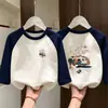 Ropa interior para niños De Rong niños otoño e invierno nueva ropa interior camiseta de manga larga empalmada cuello redondo ropa cálida de otoño top