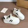 Populares Zapatillas Blancas de Suela Gruesa 2026 Nuevos Zapatos de Primavera y Otoño para Mujer Versátiles con Cordones Calzado Casual Ligero Plataforma que Aumenta la Altura