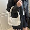 Bolsa Quadrada Pequena de Mão Plissada Estilo Doce Atacado Bolsa Feminina Inverno 2025 Nova Bolsa de Ombro com Laço Bolsa de Axila para o Trabalho