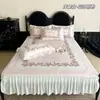 Conjunto de Três Peças de Matelassê de Seda Gelada Classe A para Resfriamento de Verão, Lavável e Lavável à Máquina, Estilo Saia de Cama Estampada Estilo Francês, Matelassê de Ar Condicionado, Rosa