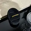 Anel Fino de Prata de Lei S925 com Renda Vintage e Pedra Preciosa Arco-Íris para Mulheres Design de Nicho Versátil Anel Aberto Ajustável para o Dedo Indicador