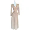 Vestido de Moda Francés Elegante Ajustado a la Cintura Adelgazante con Escote en V Cruzado de Manga Larga Falda Larga Maxi Plisada de Dobladillo Ancho para Mujer