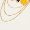 Ornamentos Transfronteiriços Europeus e Americanos Personalidade Multi-elementos Estrela de Cinco Pontas Rosto Sorridente Borboleta Franja Broche Moda Simples Alfinete Decorativo