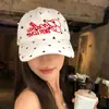 Gorra de Béisbol Bordada con Letras de Lunares en Forma de Corazón Estilo Coreano para Mujer, Nuevo Diseño Versátil Primavera/Verano 2026 que Hace que la Cara Parezca Más Pequeña