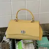 Estilo Coreano Alta Qualidade Textura Fashionável Versátil Portátil Bolsa para o Dia a Dia Mulheres 2026 Verão Nova Textura de Lichia Bolsa Transversal Pequena Quadrada