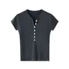 2026 Nova Camisa de Tricô com Design de Botão de Concha Slim-Fit Manga Curta Feminina Cinza Escuro Tamanho Único Sem Mangas