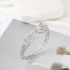 Distrito Lu moda alta gama hueco cabeza de leopardo pulsera hebilla de personalidad pulsera de apertura joyería fabricantes venta directa al por mayor