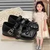 Zapatos de Cuero de Moda para Niñas Estilo Británico Retro 2026 Primavera/Otoño Nuevos Zapatos Individuales de Moda para Niños con Moño y Calados