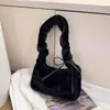 Bolso de Felpa Transfronterizo para Axila 2025 Nuevo de Moda Tendencia Bolso Pequeño Bolso de Mujer Simple Casual Moda Bolso de Hombro Portátil