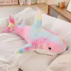 Almofada Colorida Temática de Tubarão Transfronteiriça, Brinquedo de Pelúcia Macio para Dormir, Presente de Aniversário, Almofada Confortável no Atacado