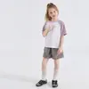 [Item em Liquidação] Camiseta Esportiva ao Ar Livre para Crianças, Casual com Caimento Solto, Patchwork Color Block, Manga Curta Raglan em Malha