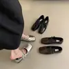 Sapatos Mary Jane de couro franceses com saias sapatos baixos sapatos de um só tom prata novo estilo Primavera/Verão 2026 sapatos delicados