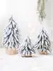 Arreglo de escritorio pequeño de Pe Scene de cedro Decoraciones navideñas de moda Adornos Árbol de Navidad Mini nevada flockada