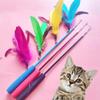 Productos Nuevos Transfronterizos Pluma de Color Juguete para Rascar Gatos Cabezal de Repuesto Set Tipo Caña de Pescar Tres Secciones Retráctil Juguete para Rascar Gatos