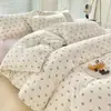 Juego de Cama Estilo Ins de Cuatro Piezas Sábanas Cepilladas Simples Funda Nórdica para Dormitorio Estudiantil Ropa de Cama Funda Nórdica de Tres Piezas 2m Hogar