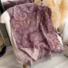 Bufanda Chal Jacquard de Doble Cara Flor de Anacardo Tinta Lavada Desgastada Estampado Completo Patrón Paisley Retro Tela Fina Borlas