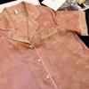 2024 TikTok Little Red Book Explosiones Manga Corta Pantalones Pijama de Mujer Verano Mariposa Jacquard Catiónico Ropa para el Hogar Venta al por Mayor