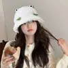 Nuevo Sombrero de Pescador Rana de Moda Otoño e Invierno Cálido Dibujos Animados Felpa Estudiante Sombrero Cubo Dulce Japonés Al Por Mayor para Exteriores