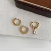 Pendientes de Aro Lisos Dorados de Lujo Ligero con Diseño Único de Circonita, Suaves y Elegantes, Sensación de Alta Gama, Exquisitos y Versátiles Accesorios para Orejas