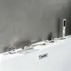 Fábrica gran descuento al por mayor americano cascada dividido tres agujeros cinco agujeros bañera grifo de agua caliente y fría cromo negro y blanco