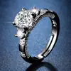 Anel de Zircônia Aberto de 1 Quilate Imitação de Diamante Moissanite Design de Luxo Leve Moda Europeia e Americana Diamante Falso Feminino Atacado