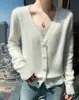 Nuevo cárdigan de punto grueso trenzado para otoño e invierno para mujer con cuello en V, cierre de botones, suéter cálido, elegante y suave