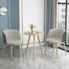 Mesa pequeña y sillas de balcón nórdico Celebridad de Internet Una mesa dos sillas Combinación creativa de mesa y silla para té de ocio Juego de tres piezas Moderno Minimalista