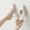 Sandalias Decoradas con Perlas de Cristal Hada 2025 Moda Nuevo Diosa Zapatos de Salón Correa de Tacón Fino Punta Cerrada Punta Fina