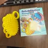 Pelota de agarre de silicona para masaje más vendida a nivel transfronterizo para entrenamiento de rehabilitación de fuerza de la mano, fuerza de los dedos y alivio de la rigidez y el dolor