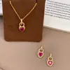 Colgante de Corazón Estilo Mary Jane Francés con Diamantes Completos, Color Duradero, Lujo Ligero, Dulce, Chapado en Oro de 24 Quilates, Color Rojo Rosa para Mujeres
