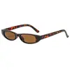 Gafas de Sol con Montura Pequeña Estilo Ojo de Gato de Personalidad Moda Europea y Americana para Mujer, Nuevas Gafas de Sol de Montura Estrecha Transfronterizas Estilo Chica Popular Color Caramelo con Protección Solar